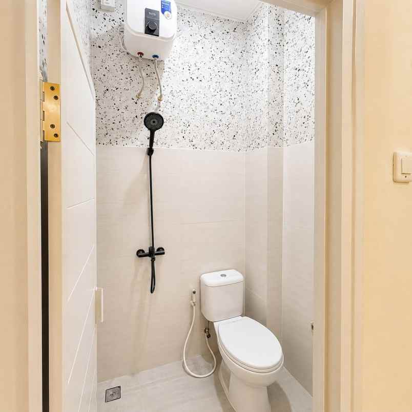 dijual kost jalan ketentraman no 31a