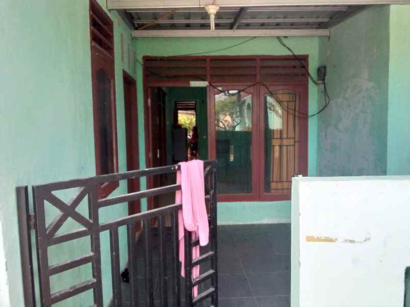 dijual kost jl perumahan mustamindo