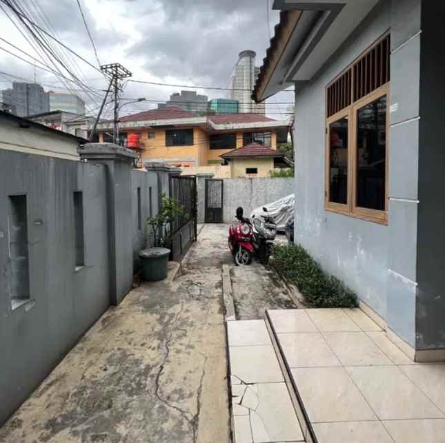 dijual kost jln kebon kacang