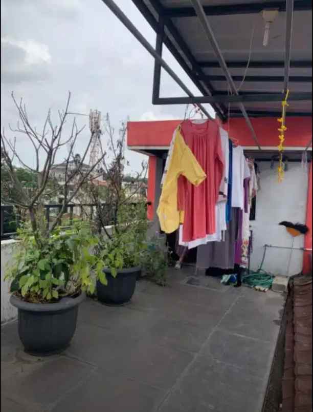 dijual kost titiran