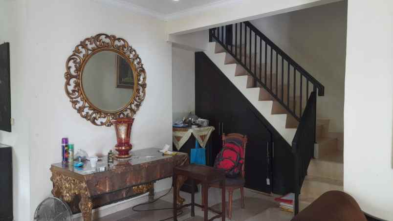 dijual murah rumah hook siap huni cinere timur depok