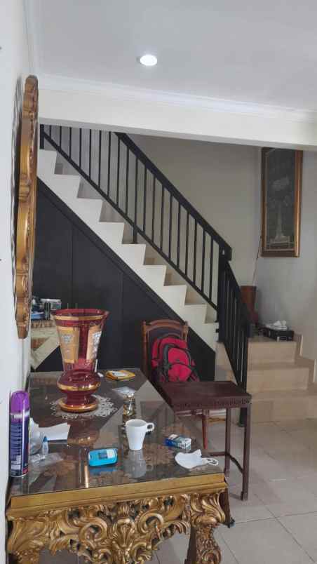 dijual murah rumah hook siap huni cinere timur depok