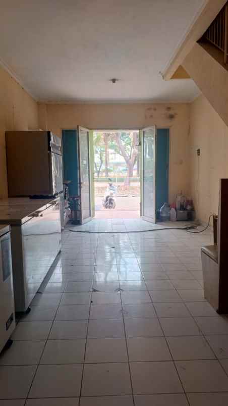 dijual ruko gudang kantor cikarang pusat