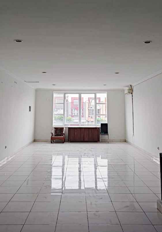 dijual ruko gudang kantor grand wisata ruko