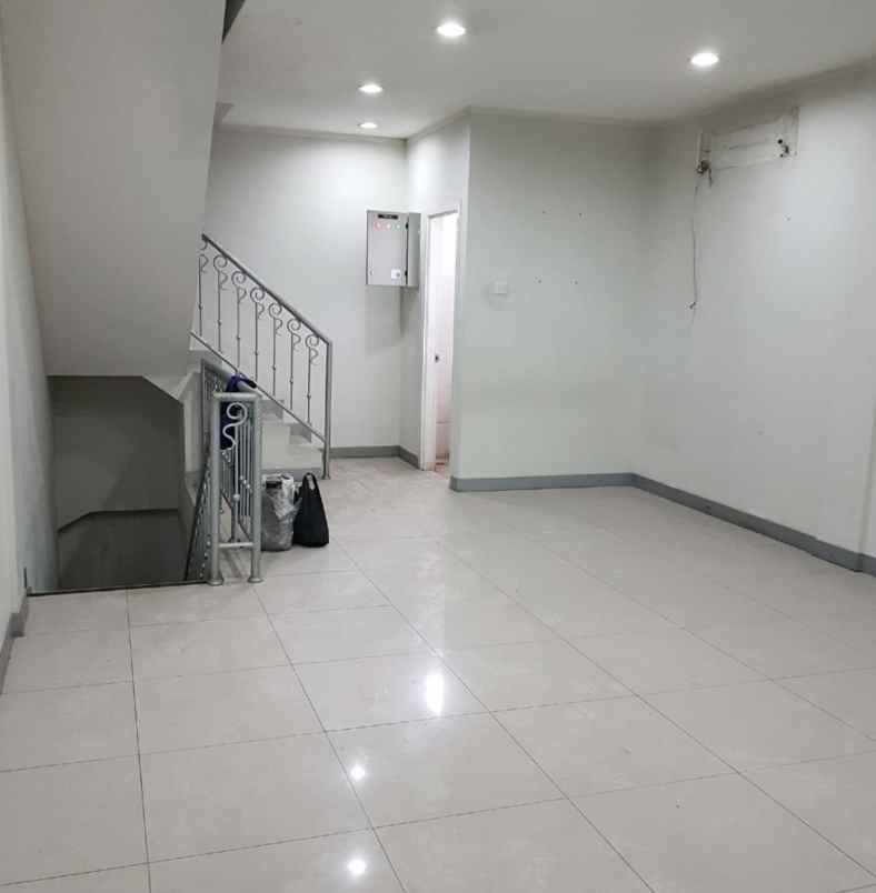 dijual ruko gudang kantor jalan mampang prapatan