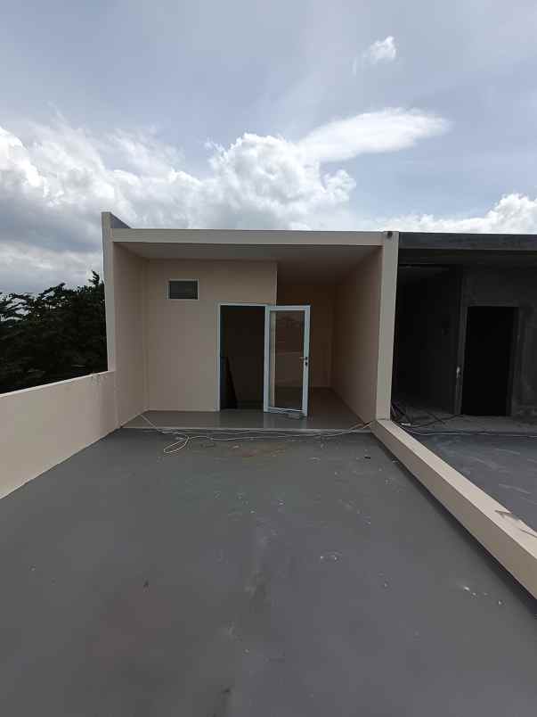 dijual ruko gudang kantor jalan radar auri cimanggis