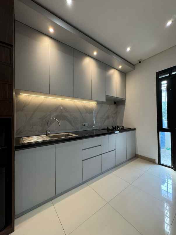 dijual ruko gudang kantor jl balong gede dewi