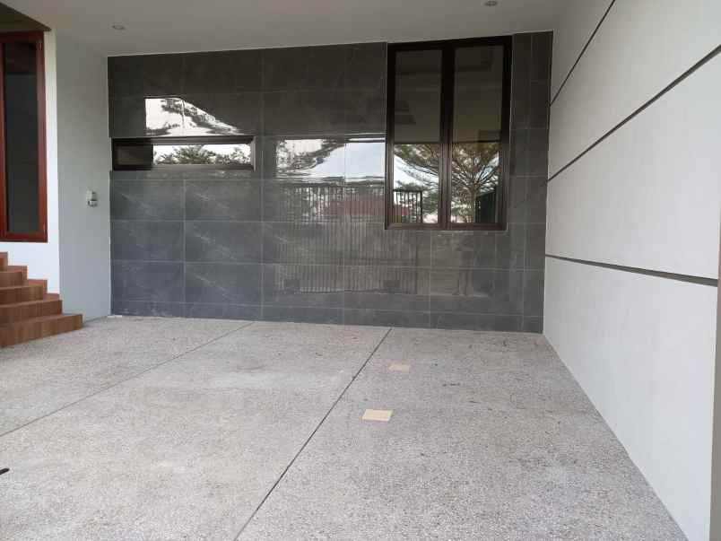 dijual rumah araya valley tiromoyo pakis