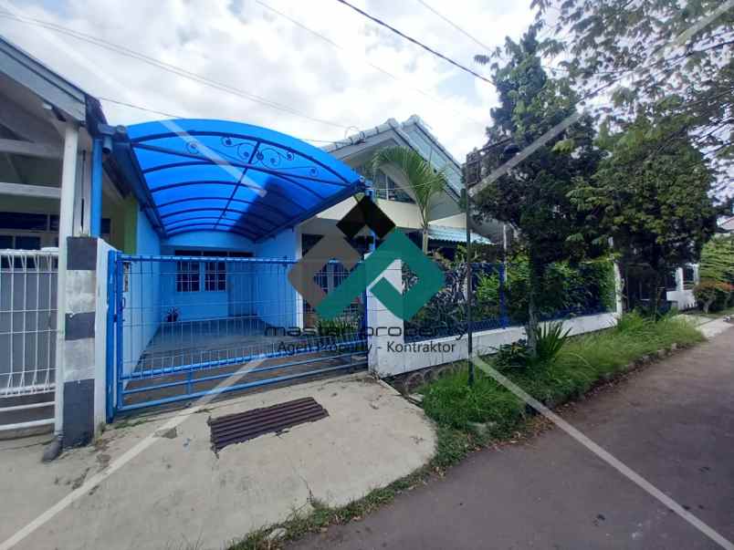 dijual rumah arcamanik endah