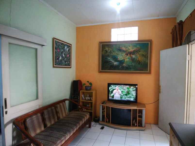 dijual rumah arcamanik endah