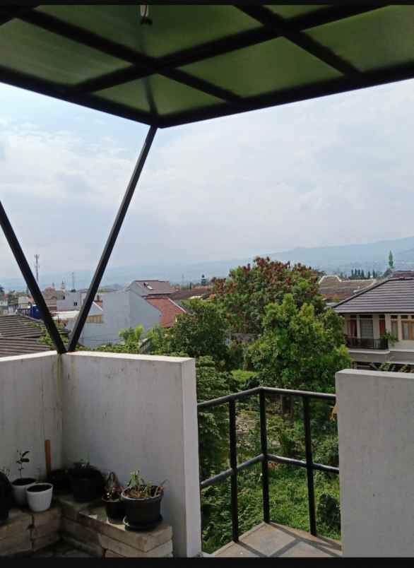dijual rumah arcamanim
