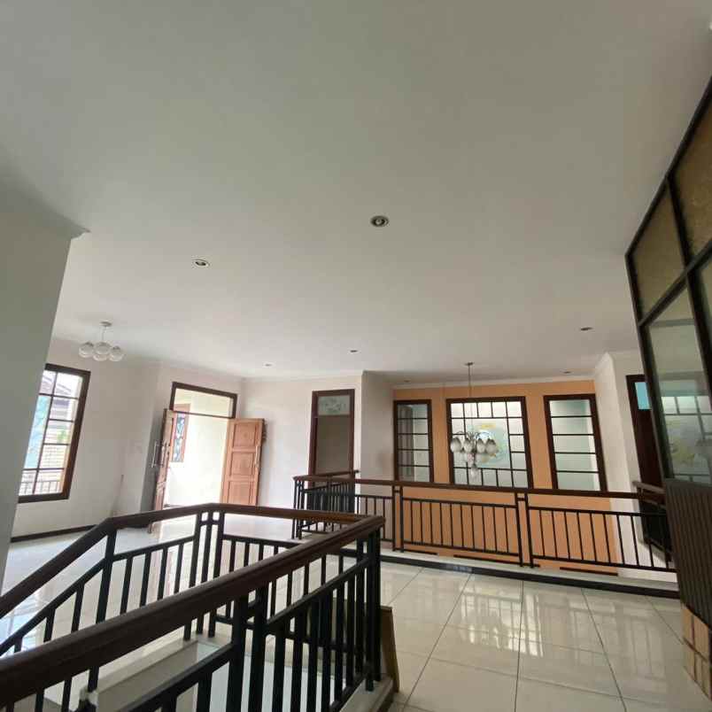 dijual rumah area gatsu tengah denpasar