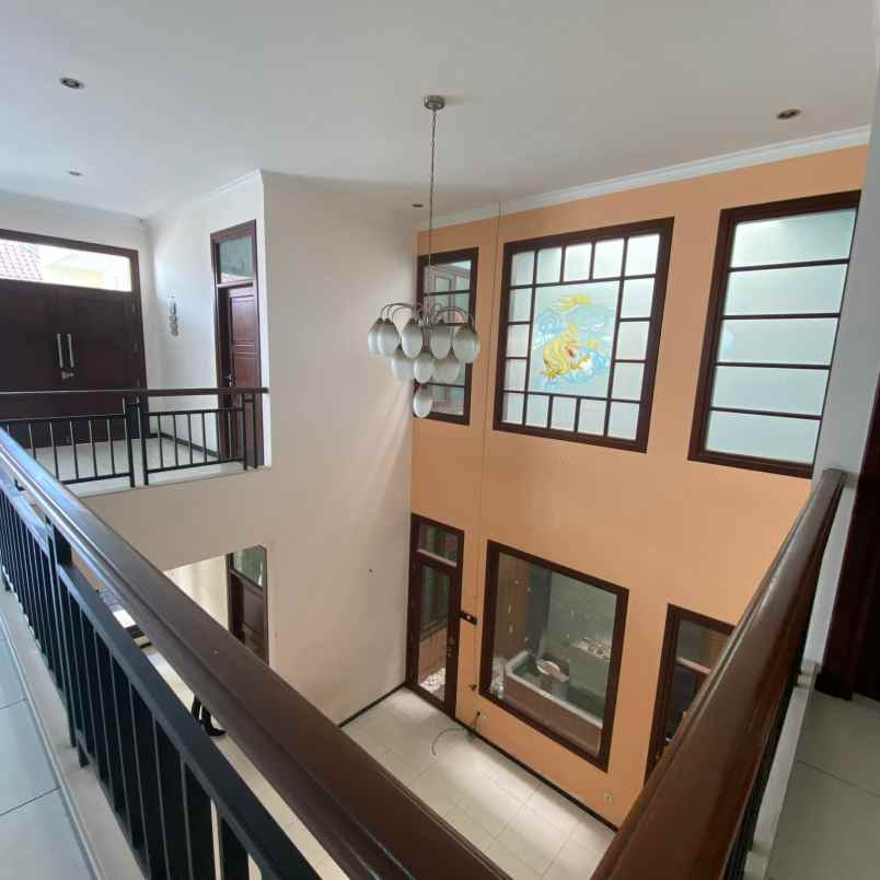 dijual rumah area gatsu tengah denpasar