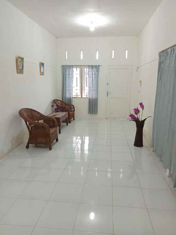 dijual rumah bagus terawat medan helvetia