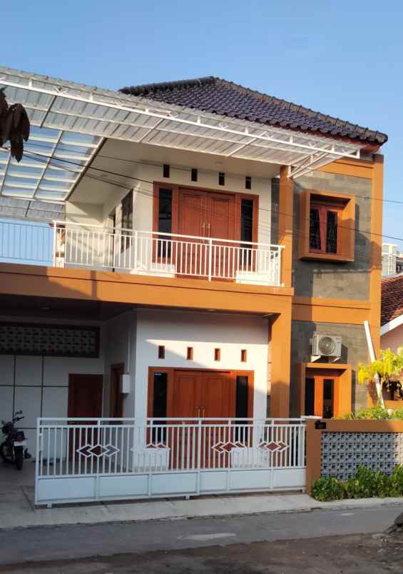 dijual rumah barek sendowo sinduadi