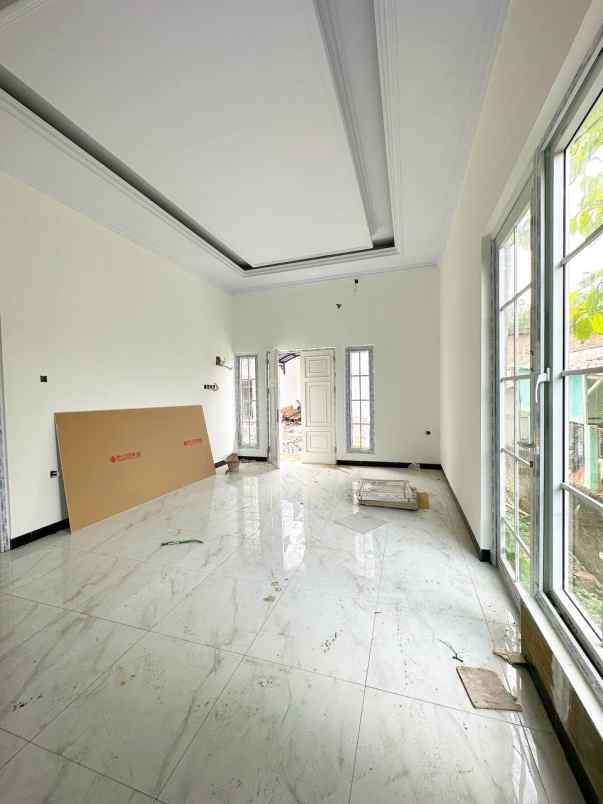 dijual rumah baru di ciracas jakarta