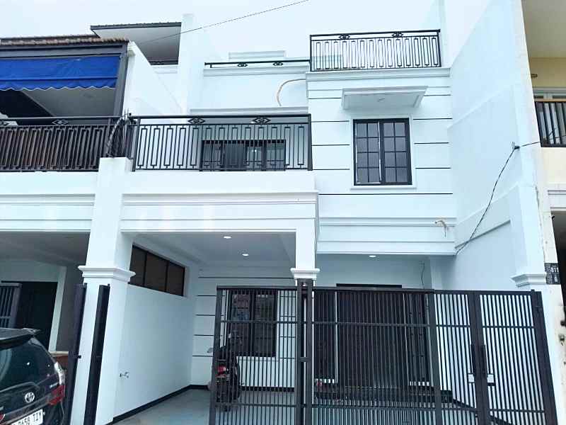 dijual rumah baru pondok kelapa duren sawit