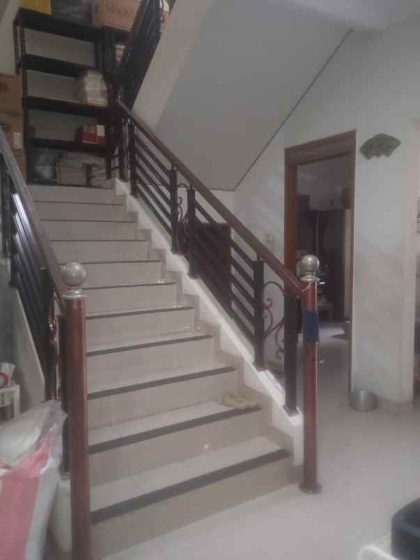 dijual rumah batununggal indah