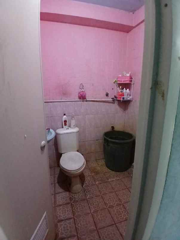 dijual rumah beji depok