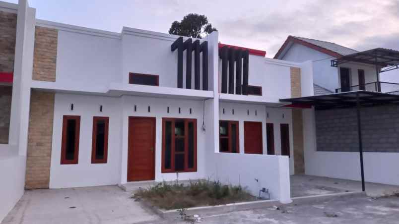 dijual rumah brajan prambanan klaten