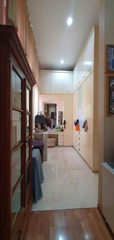 dijual rumah bukit gading mediterania