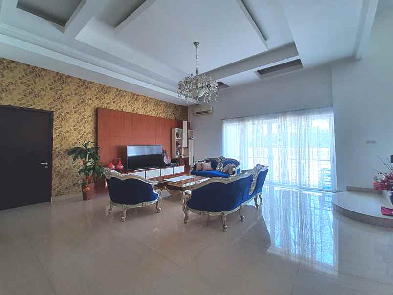 dijual rumah bukit golf mediterania