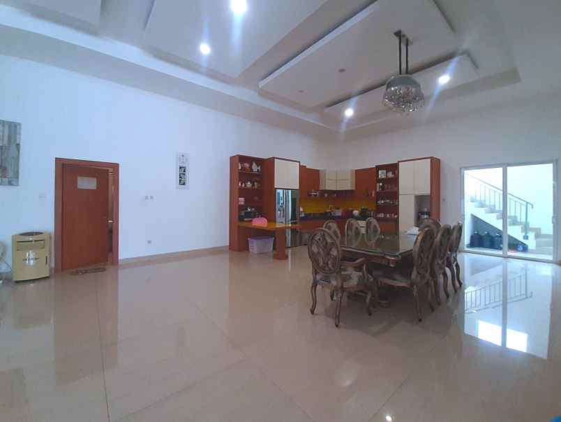 dijual rumah bukit golf mediterania