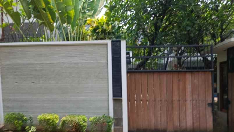 dijual rumah bunga anggrek cipete