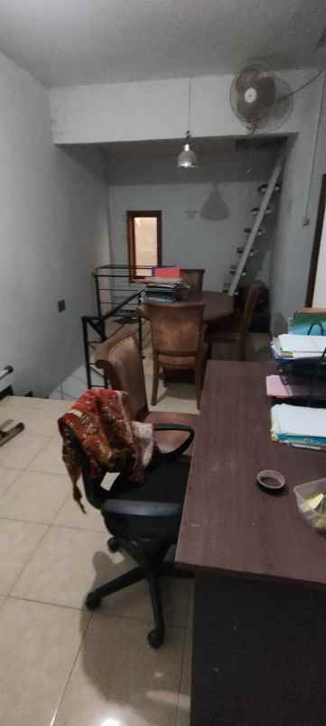 dijual rumah cempaka arum