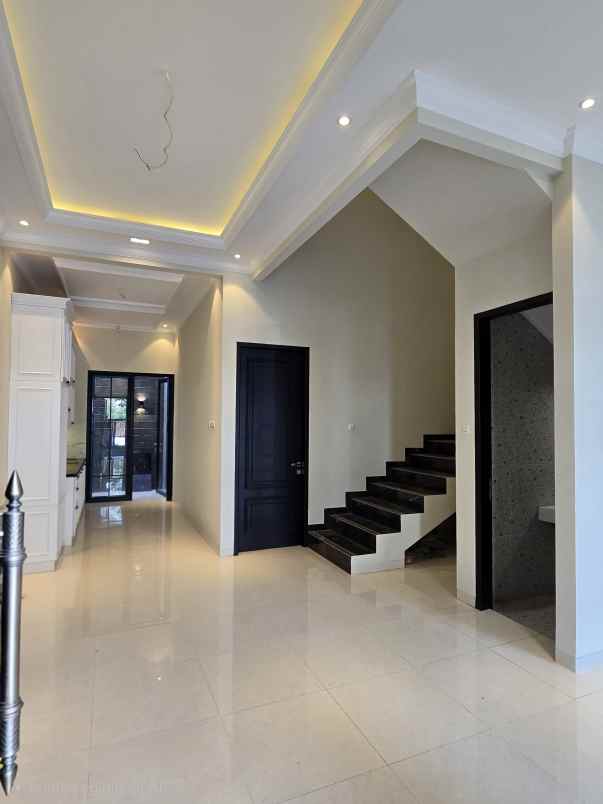 dijual rumah cempaka putih jakpus