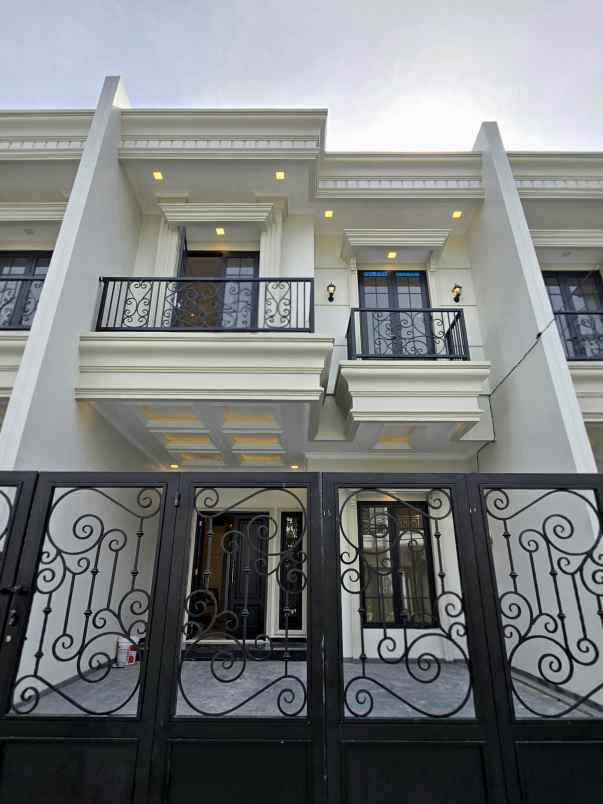 dijual rumah cempaka putih jakpus