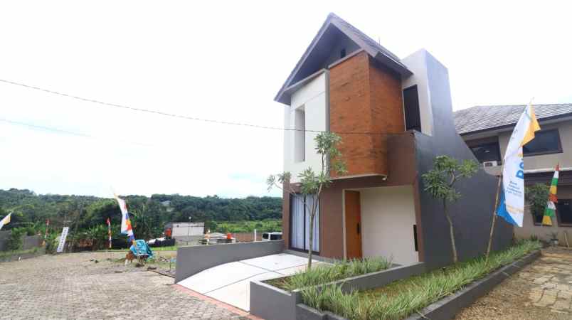 dijual rumah cibinong