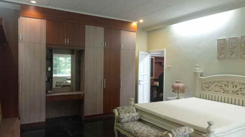 dijual rumah cibubur