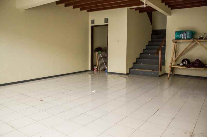 dijual rumah cigadung