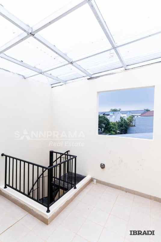 dijual rumah ciganjur