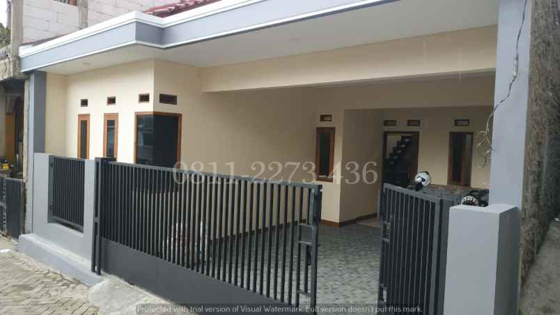 dijual rumah cihanjuang