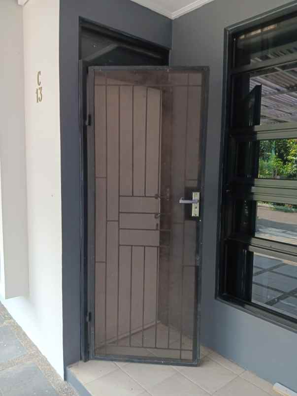 dijual rumah cihanjuang