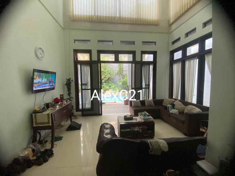 dijual rumah cilandak barat