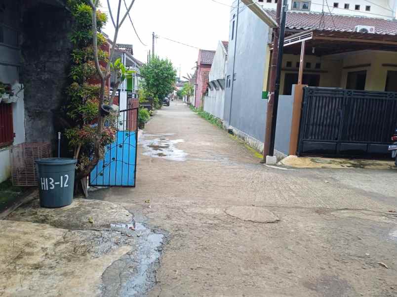 dijual rumah cimanggis