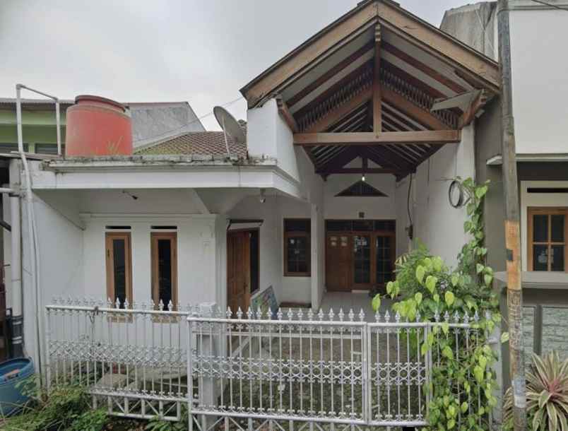 dijual rumah cipageran 1