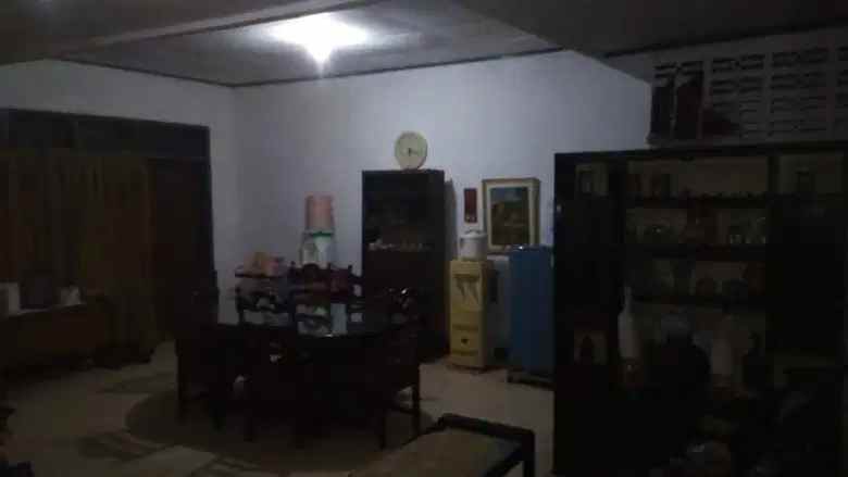 dijual rumah cipta menanggal surabaya