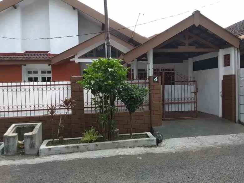 dijual rumah cipta menanggal surabaya