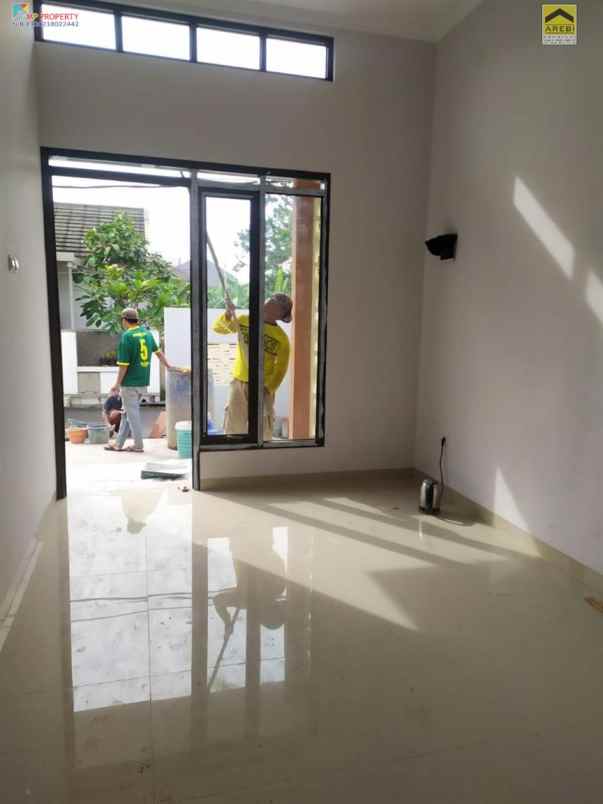 dijual rumah cisaranten