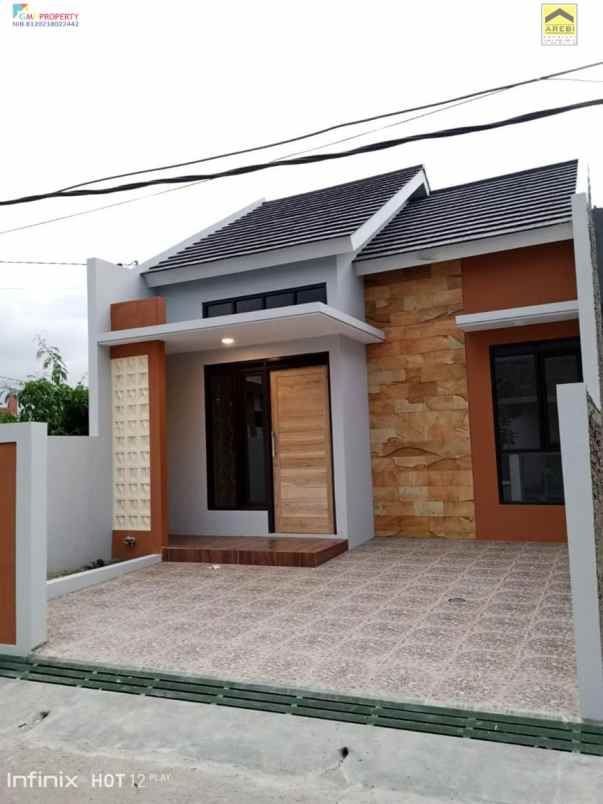 dijual rumah cisaranten