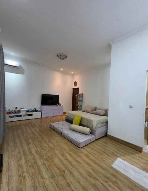 dijual rumah citra 1
