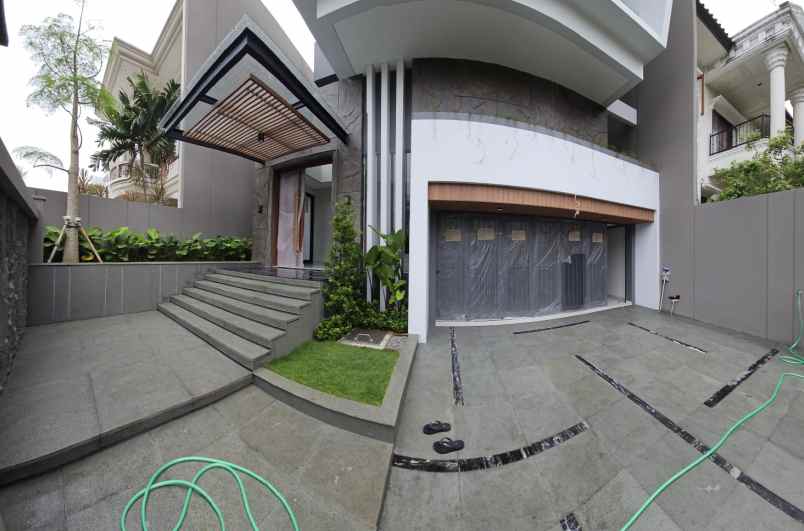 dijual rumah citraland