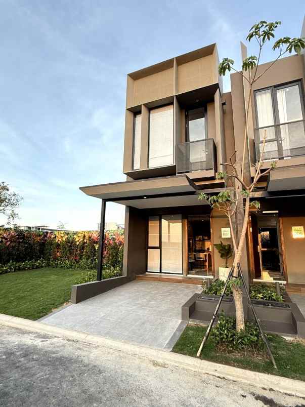 dijual rumah citraland