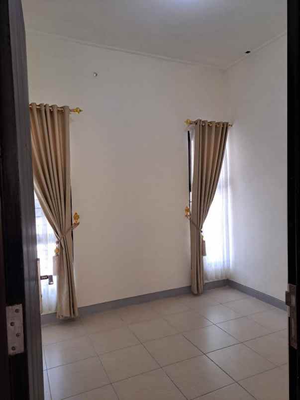 dijual rumah cluster baltic