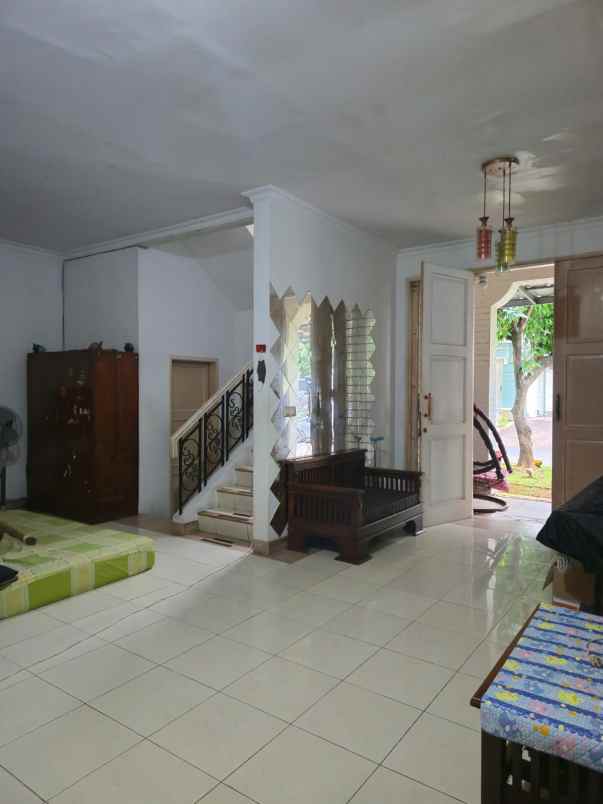 dijual rumah cluster beryl gading