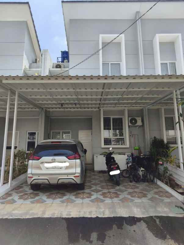 dijual rumah cluster golden prima